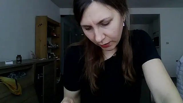 Snapshot of JasmineGlamour chatting on April 6, 2026, 4:52 pm JasmineGlamour online show from April 6, 2026, 4:52 pm