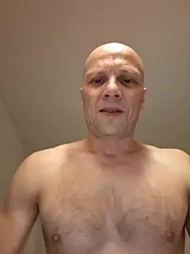 Snapshot of wedge75 chatting on April 26, 2026, 5:10 pm wedge75 online show from April 26, 2026, 5:10 pm