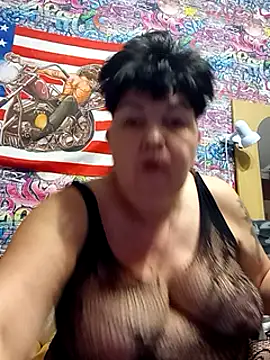 FantasyMichelle online show from February 17, 2025, 4:04 pm