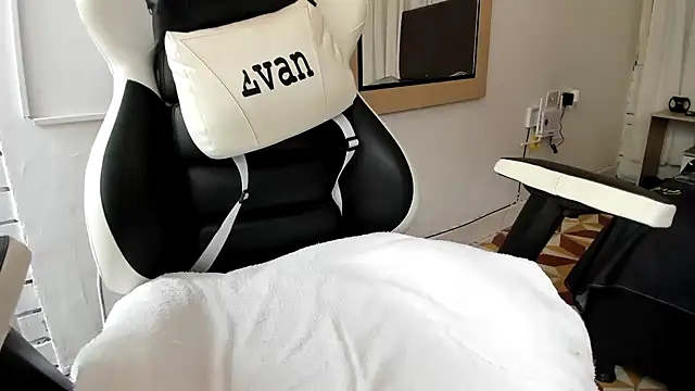 Valerioe online show from March 3, 2025, 6:22 pm