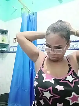 Melanie candy  online show from March 16, 2026, 4:18 am