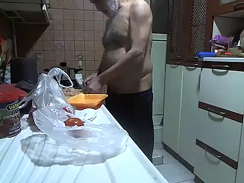 Snapshot of zormen355 chatting on April 12, 2026, 8:03 pm zormen355 online show from April 12, 2026, 8:03 pm