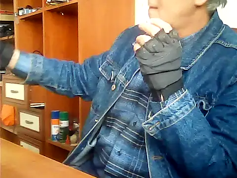 Snapshot of zormen355 chatting on April 16, 2026, 8:59 am zormen355 online show from April 16, 2026, 8:59 am