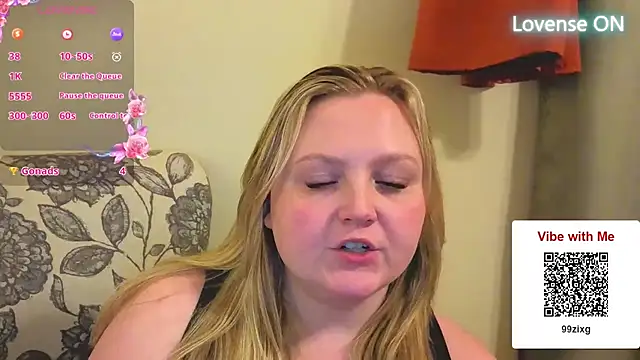 PhatAssBlond online show from April 3, 2026, 12:08 am