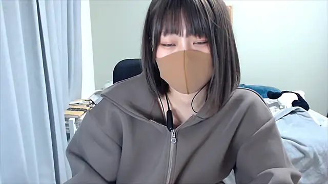 izumi  123 online show from December 5, 2024, 12:22 pm