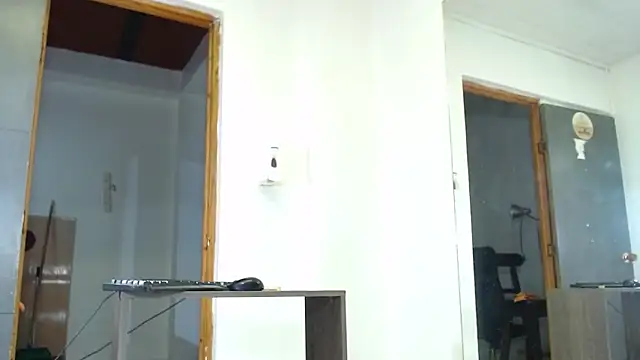 SWEETKAREN online show from February 3, 2026, 2:53 am