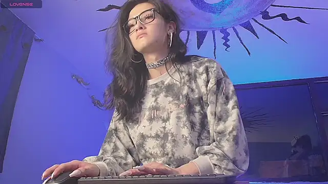 Snapshot of moonfiredancer chatting on January 11, 2025, 12:44 am moonfiredancer online show from January 11, 2025, 12:44 am