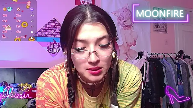 Snapshot of moonfiredancer chatting on January 13, 2026, 3:23 am moonfiredancer online show from January 13, 2026, 3:23 am