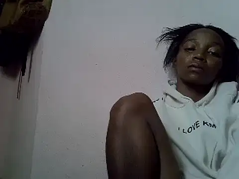 Snapshot of ElianeHot chatting on February 25, 2025, 12:34 pm ElianeHot online show from February 25, 2025, 12:34 pm