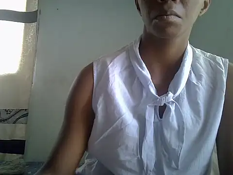 Snapshot of ElianeHot chatting on October 21, 2025, 8:48 am ElianeHot online show from October 21, 2025, 8:48 am