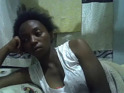 ElianeHot online show from December 4, 2025, 7:44 pm