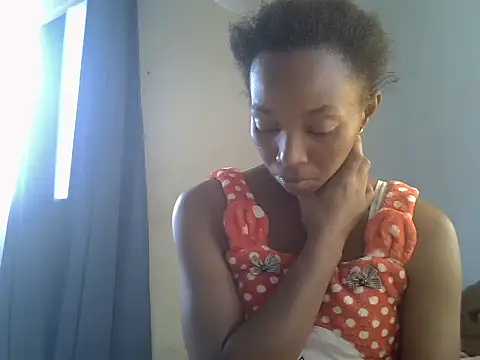 ElianeHot online show from February 28, 2026, 7:53 am