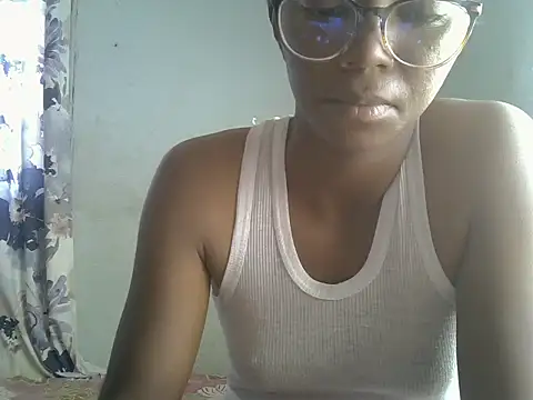 ElianeHot online show from July 1, 2026, 10:28 am
