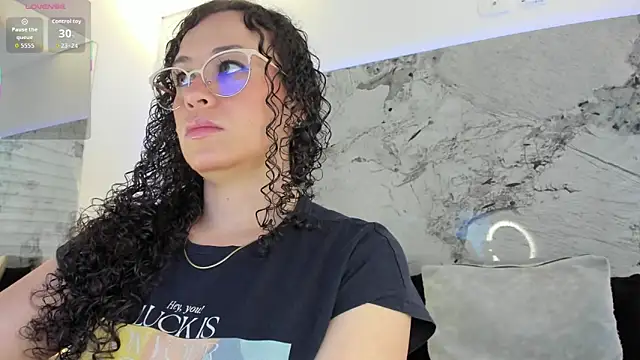 LIZ HOLMES online show from December 18, 2025, 12:00 pm