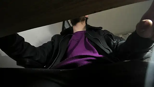 s sven03 online show from March 18, 2025, 6:46 am