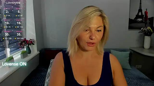 Snapshot of sweet___margaret chatting on September 14, 2025, 11:31 am sweet   margaret online show from September 14, 2025, 11:31 am