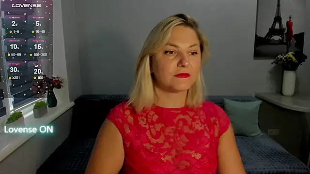 Snapshot of sweet___margaret chatting on October 1, 2025, 11:38 am sweet   margaret online show from October 1, 2025, 11:38 am