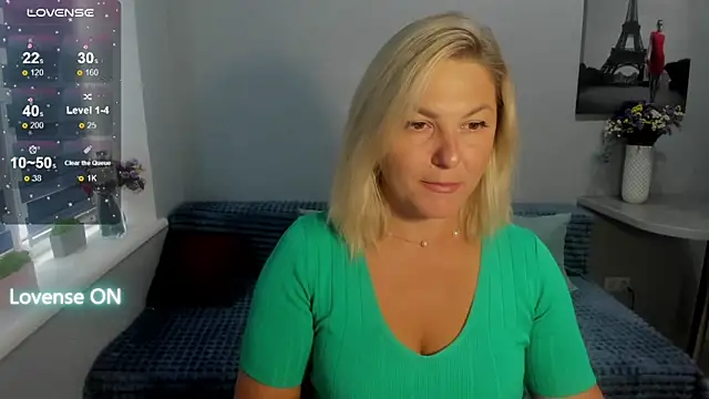 Snapshot of sweet___margaret chatting on October 14, 2025, 12:50 pm sweet   margaret online show from October 14, 2025, 12:50 pm