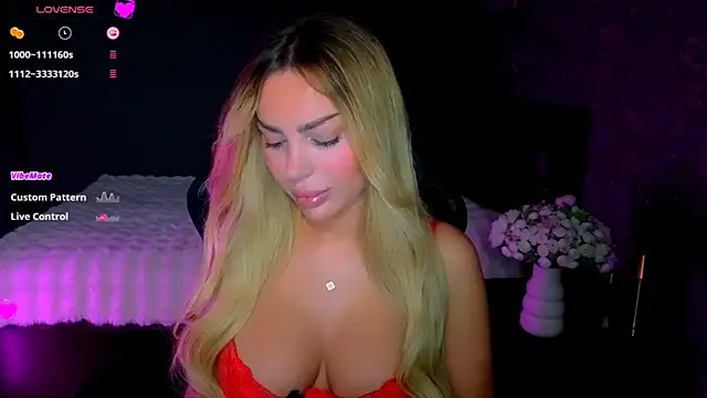 babyleilaa online show from May 19, 2026, 8:04 pm