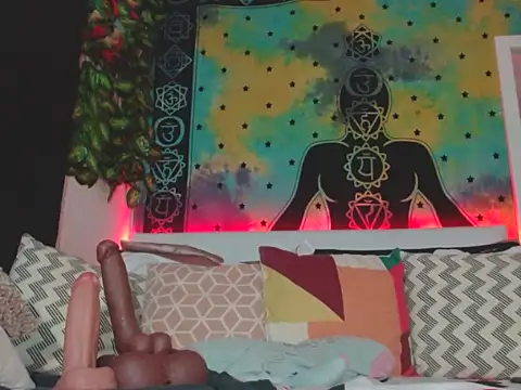 chanel 1041 online show from February 9, 2025, 9:05 am