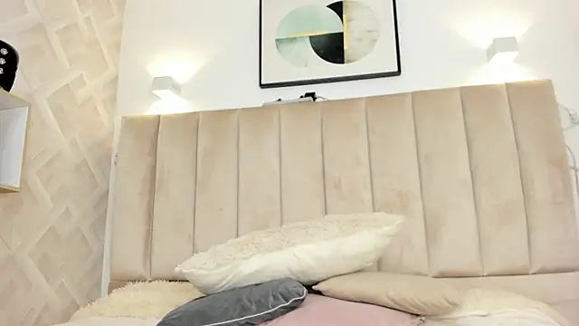 Snapshot of Anniie_Queen chatting on March 5, 2026, 3:46 am Anniie Queen online show from March 5, 2026, 3:46 am