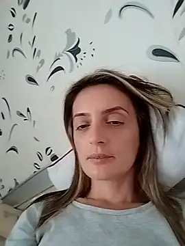 SophyGirl online show from October 16, 2025, 12:50 pm