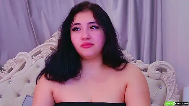 Snapshot of JennyFerguson chatting on June 23, 2026, 6:39 pm JennyFerguson online show from June 23, 2026, 6:39 pm