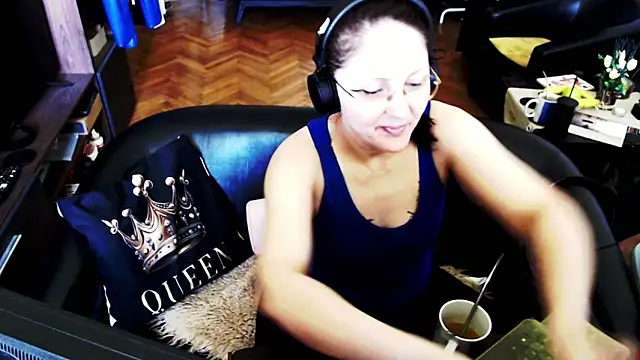 Snapshot of Imperatriza chatting on May 8, 2026, 8:08 am Imperatriza online show from May 8, 2026, 8:08 am