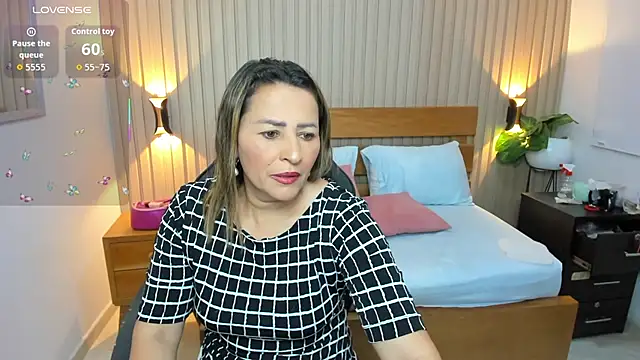 luciana ballesteros  online show from March 23, 2026, 11:58 am