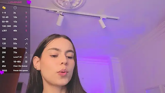 Aleejaa   online show from April 5, 2026, 11:29 am