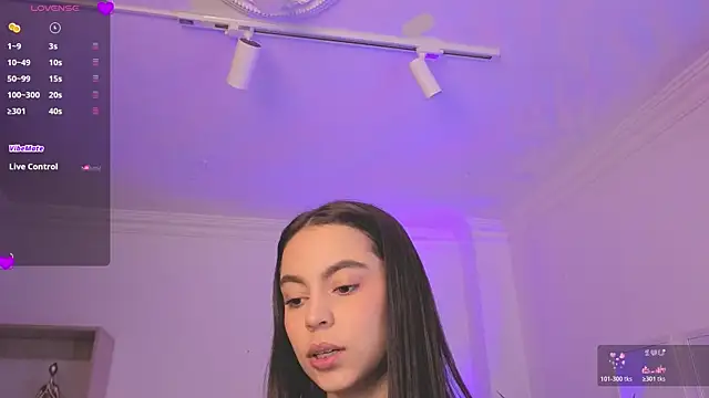 Aleejaa   online show from April 13, 2026, 11:16 am