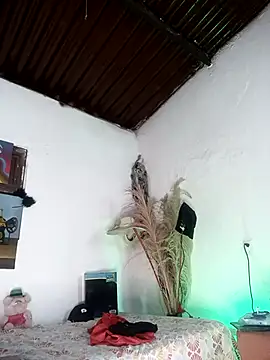 lovely kitt online show from March 16, 2026, 5:44 am