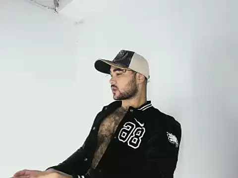 Snapshot of Sebas-hott chatting on October 21, 2025, 10:54 pm Sebas-hott online show from October 21, 2025, 10:54 pm