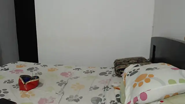 chocoboom4u online show from December 15, 2024, 12:51 am