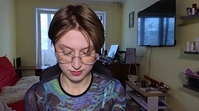 Snapshot of MalvinaBlum chatting on November 12, 2025, 3:07 am MalvinaBlum online show from November 12, 2025, 3:07 am