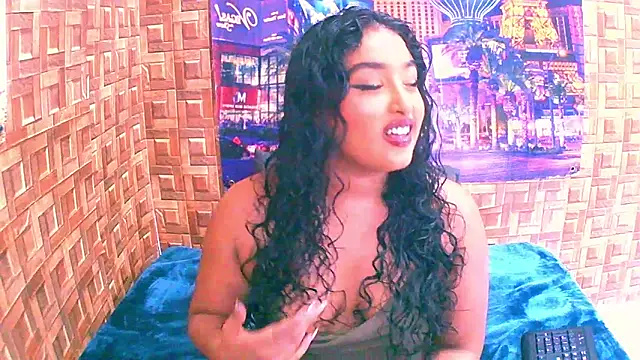 Snapshot of IndianAngel4u chatting on March 5, 2026, 5:14 am IndianAngel4u online show from March 5, 2026, 5:14 am