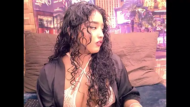 Snapshot of IndianAngel4u chatting on June 17, 2026, 7:04 pm IndianAngel4u online show from June 17, 2026, 7:04 pm