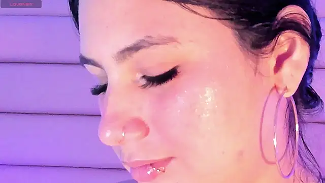 sabrinamilani online show from March 8, 2025, 6:21 am