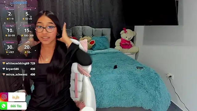 isa bellaa0 online show from January 25, 2025, 2:58 am