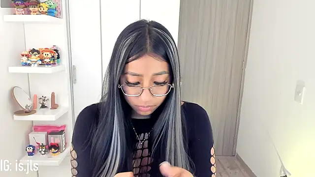 isa bellaa0 online show from October 3, 2025, 3:14 am