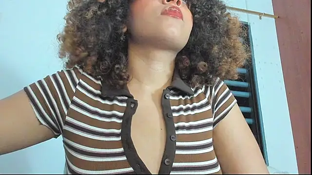 Ada gales  online show from November 11, 2025, 4:45 am