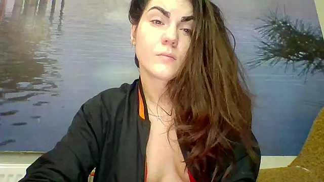 AliceTailor online show from April 12, 2026, 10:09 am