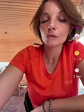 Snapshot of Amerabelle_23 chatting on August 5, 2026, 6:11 pm Amerabelle 23 online show from August 5, 2026, 6:11 pm