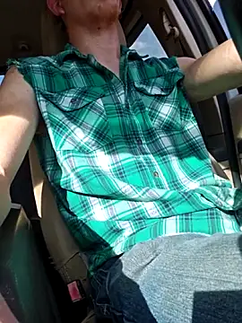 Snapshot of REDHAMMER_ chatting on October 17, 2025, 8:11 pm REDHAMMER  online show from October 17, 2025, 8:11 pm