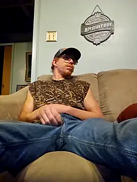 REDHAMMER  online show from March 1, 2026, 10:34 pm