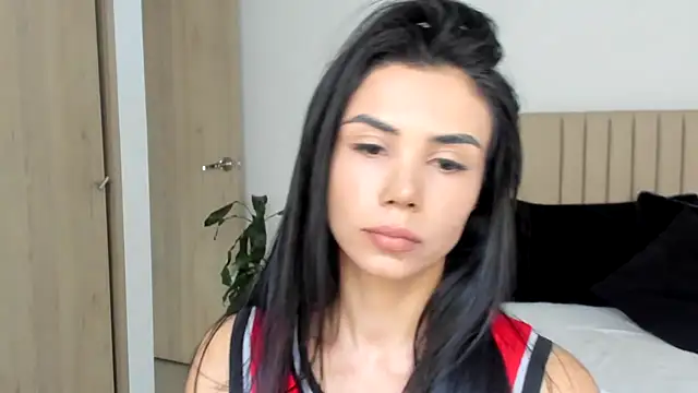 AnaHenao online show from November 1, 2025, 9:17 pm