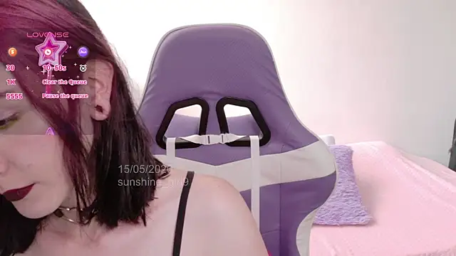 Snapshot of sunshine_girl9 chatting on May 15, 2026, 7:54 pm sunshine girl9 online show from May 15, 2026, 7:54 pm