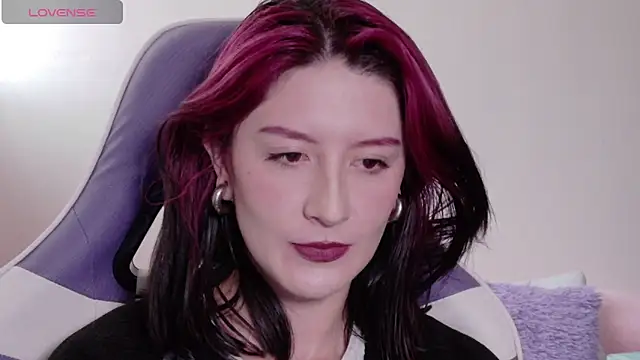 Snapshot of sunshine_girl9 chatting on May 21, 2026, 7:10 pm sunshine girl9 online show from May 21, 2026, 7:10 pm