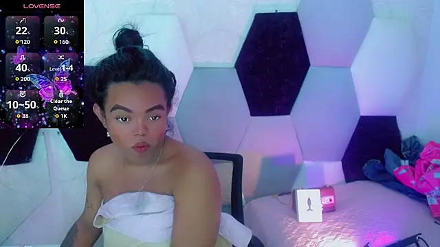 KayleighDreams  online show from February 15, 2026, 3:58 am