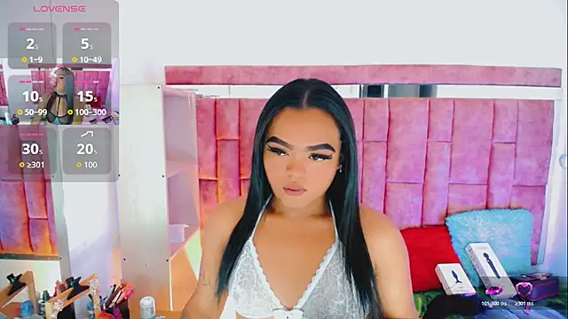 Snapshot of KayleighDreams_ chatting on May 5, 2026, 6:16 pm KayleighDreams online show from May 5, 2026, 6:16 pm